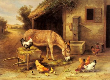 Un âne et des poulets à l’extérieur d’une ferme stable animaux Edgar Hunt Peinture à l'huile